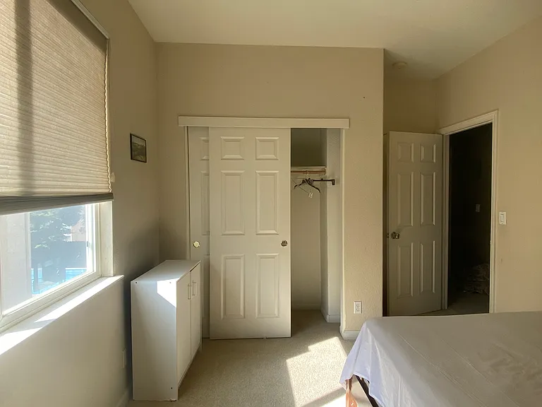 2035 Blackridge Ave — Photo 15