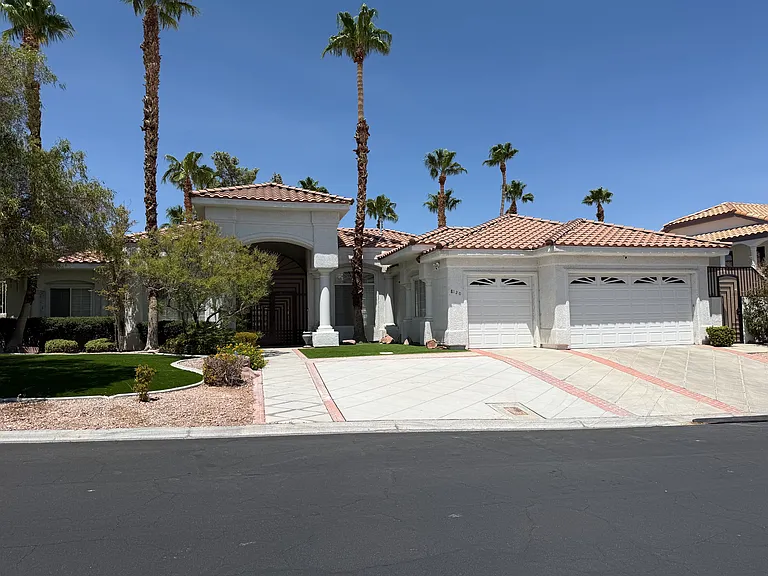 8120 Sapphire Bay Cir — Photo 27