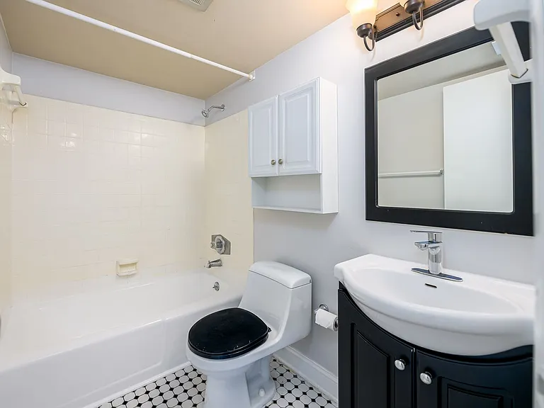 120 S Church Ave #209 — Photo 11