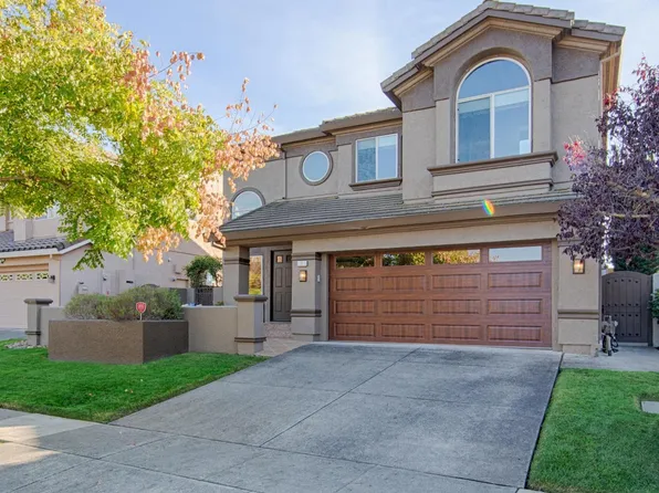 7 S Newport Drive, Napa, CA 94559