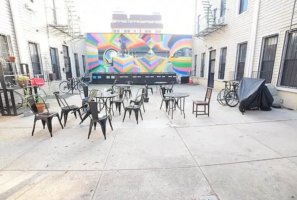 Rented by MySpaceNYC | media 28