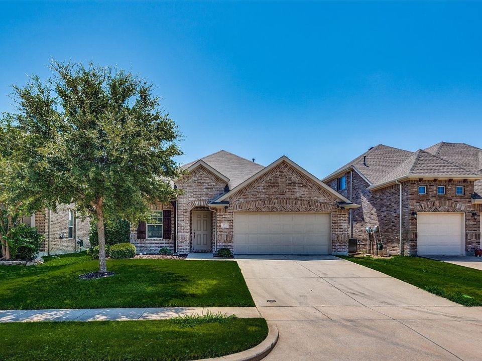 1st image of 5233 Pinewood Dr