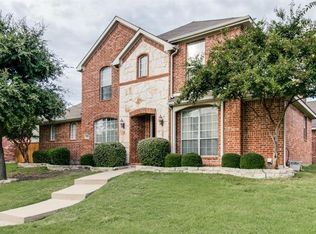 6806 Westover Dr, Rowlett, TX 75089