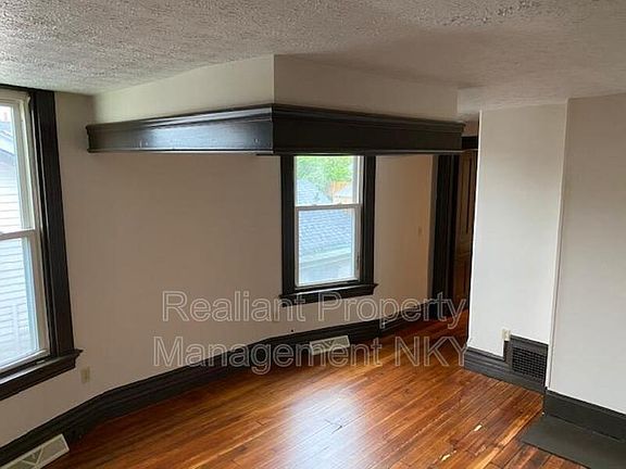2nd image of 424 6th Ave Unit 5