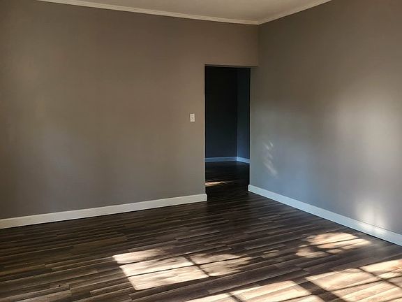 5th image of 179 Tucker Ave