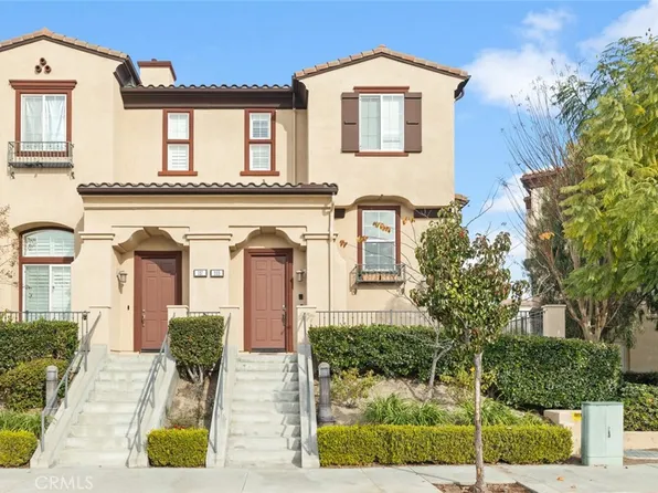 225 Camphor Pl, Orange, CA 92868