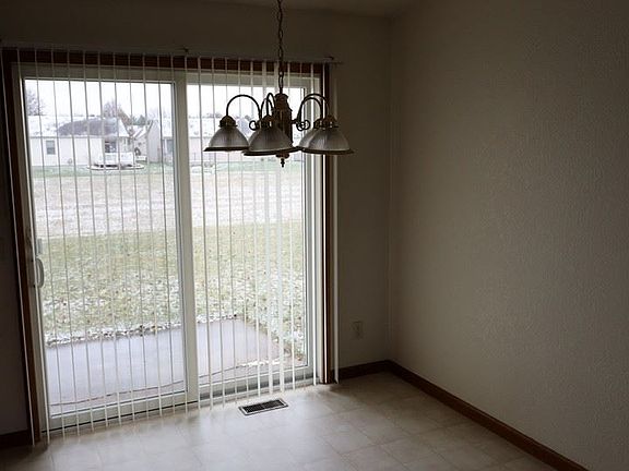 4th image of 1318 Harvest Dr