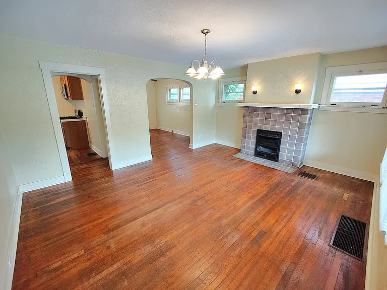 1237 Brookline Blvd — Photo 3