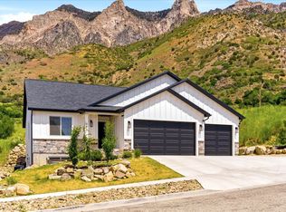 337 E Saddleback Rd, Willard, UT 84340