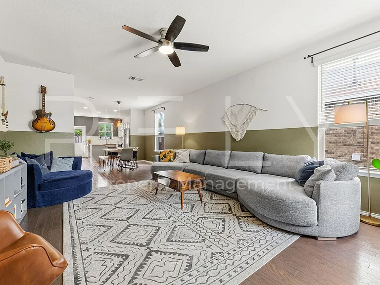 1600 Cliffbrake Way — Photo 9