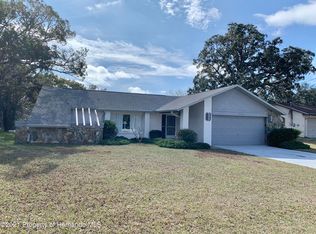 9130 Geneva St, Spring Hill, FL 34608