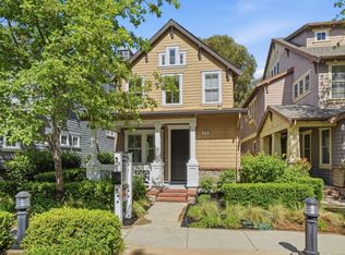 210 Morgan Ln, Menlo Park, CA 94025