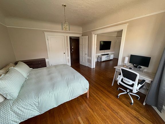 5th image of 450 Irving St #8