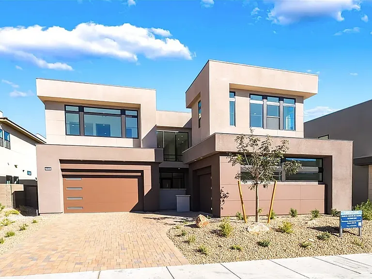 3 car garage