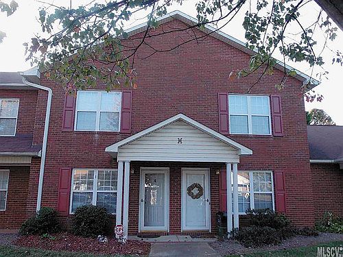 1st image of 102 Brandywine Dr NE