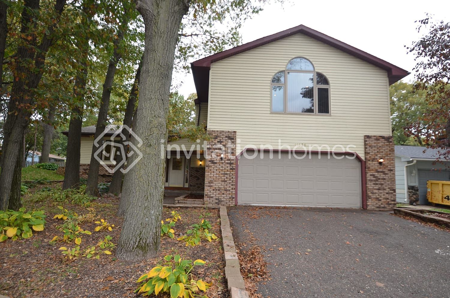 11636 Evergreen St NW, Coon Rapids, MN 55448 | Zillow