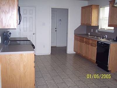 2nd image of 405 Viola Dr