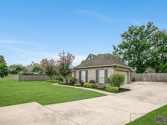 2nd image of 17473 Karen Dr