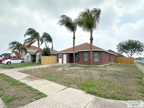 3rd image of 2713 Naples St