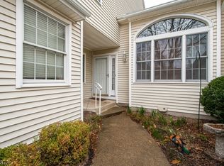 34 Alpine Dr, Lincoln Park, NJ 07035