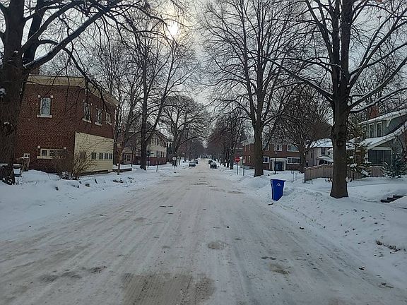 5th image of 97 Moore St
