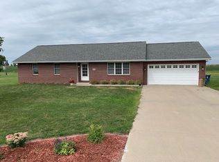 302 W 2nd St, Odell, IL 60460