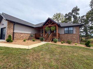 105 Boroughs St, Cabool, MO 65689