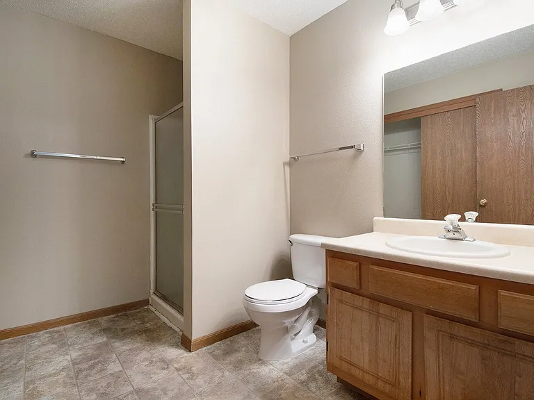 Deerfield Apartments Council Bluffs — Photo 11