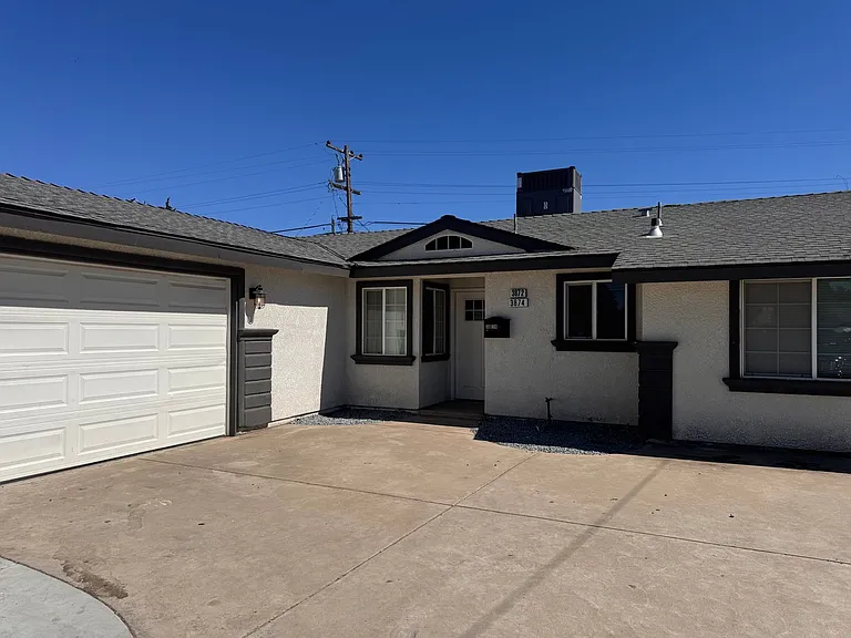 3872 E Ashlan Ave — Photo 24