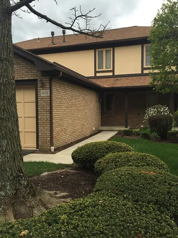 1631 Six Point Ct photo 1