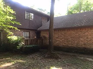 2 bed, 1.5 bath, 1545 sqft, $1,800 — Photo 3