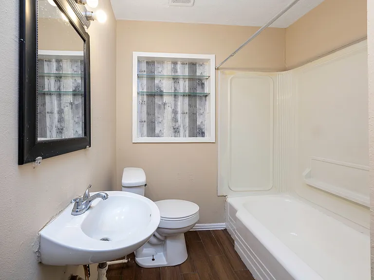 305 Harris Blvd — Photo 15