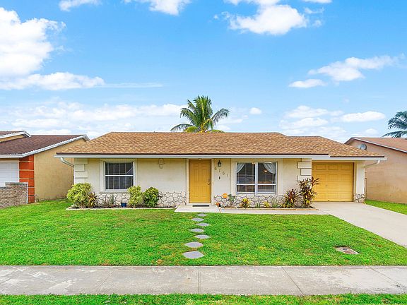 3rd image of 6161 Honeywood Way