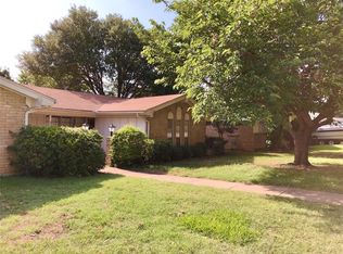 805 Irwin Dr APT B, Hurst, TX 76053