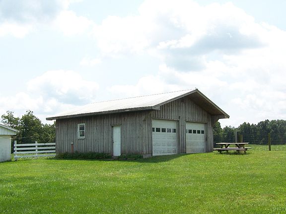 3rd image of 7715 Cream Alley Rd