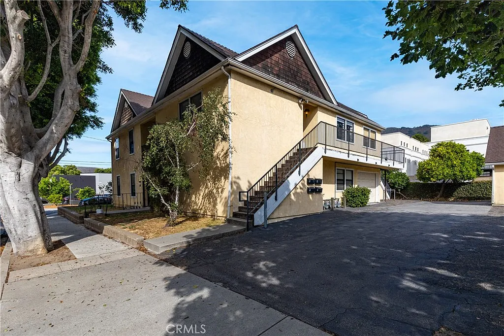 2 bed, 1317 sqft, $2,475 — Photo 3