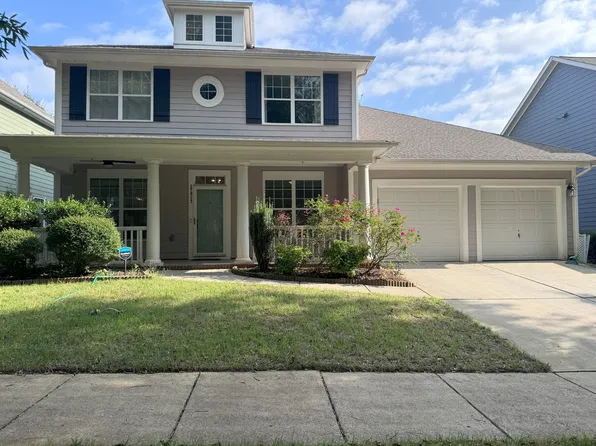 17817 Overland Forest Dr, Cornelius, NC 28031