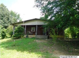 696 Wood Dr, Horton, AL 35980