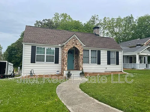 1845 Lakewood Ter SE Photo 1