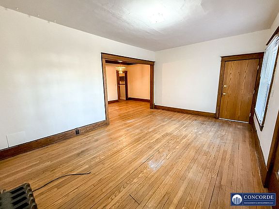 3rd image of 712 S 11th St #3