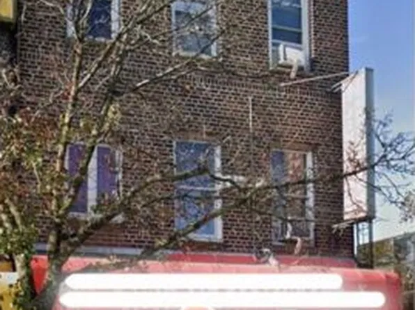 7102 18th Ave, Brooklyn, NY 11204