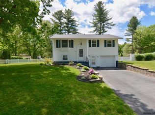 41 Coachman Dr, Ballston Spa, NY 12020