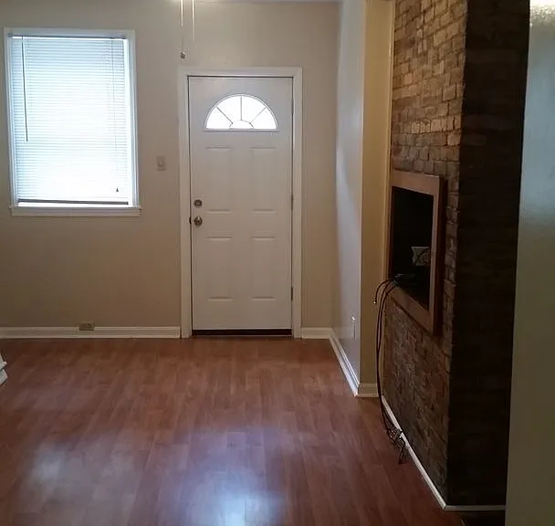 Super cute 1 bedroom apartment on the South Side Flats! — Photo 4