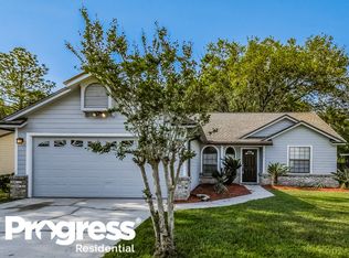 7077 Eagles Perch Dr, Jacksonville, FL 32244