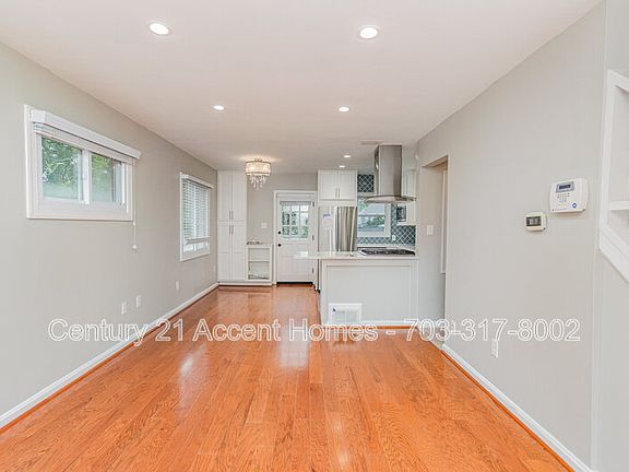 2nd image of 2243 Roanoke Dr