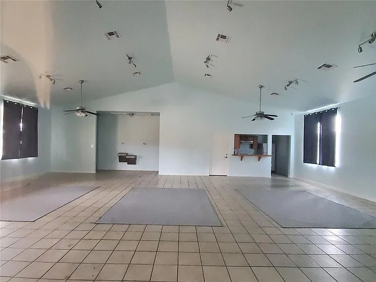 317 Hyacinth Way — Photo 7