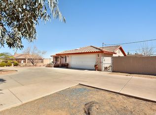 10335 7th Ave, Hesperia, CA 92345