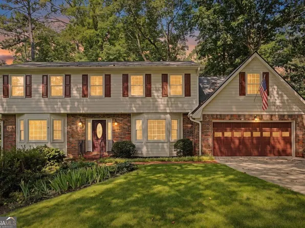 1663 Huntingford Dr, Marietta, GA 30068