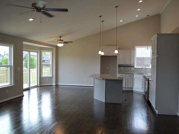 3rd image of 1955 Montpelier Dr #340NP