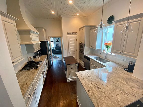 2nd image of 1153 Centennial Ct